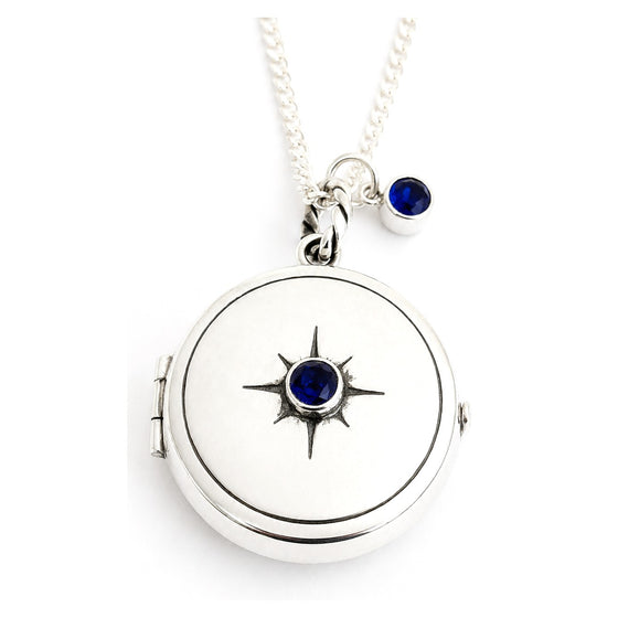 IDA I — Relicario aus 925 Sterling Silber, an der Kette getragen