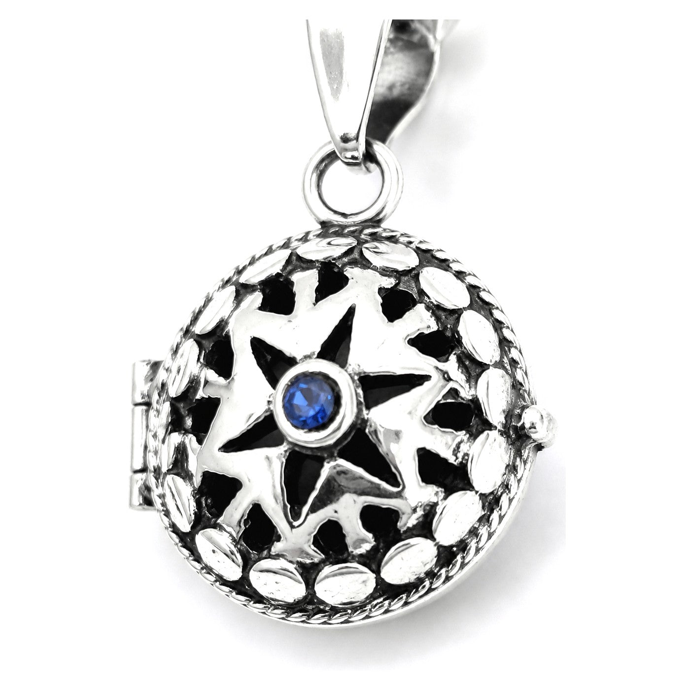MINI TANA II — Relicario aus 925 Sterling Silber mit blauem Stein, an der Kette getragen